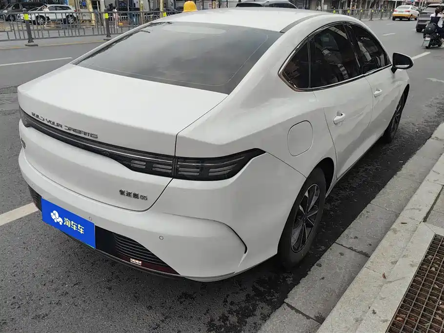 Destroyer 05 Glory DM-i 55 KM Luxury