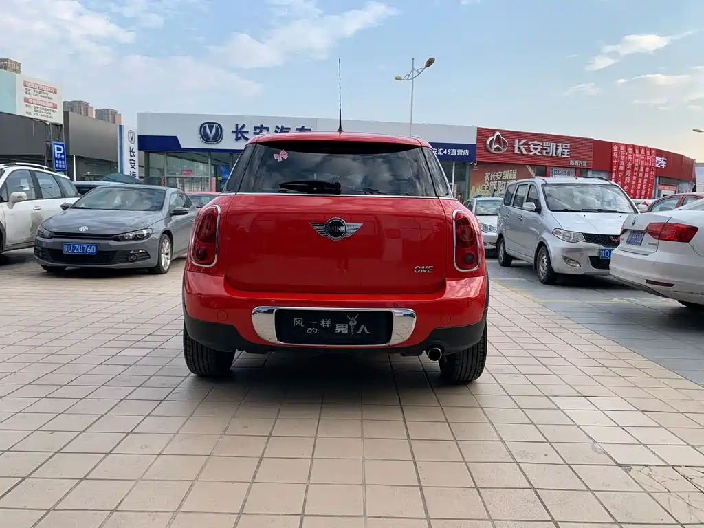 MINI COUNTRYMAN 1.6 L ONE