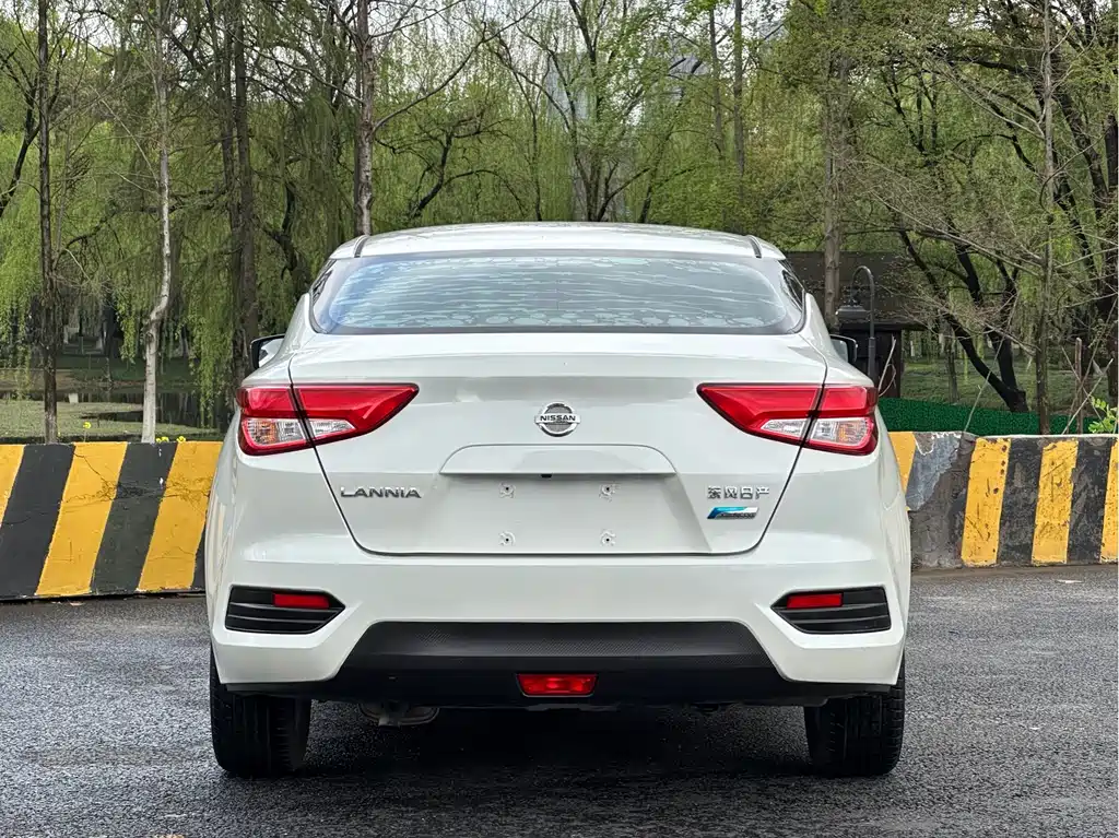 Lannia 1.6 L CVT Connected Smart Cool CN-VI