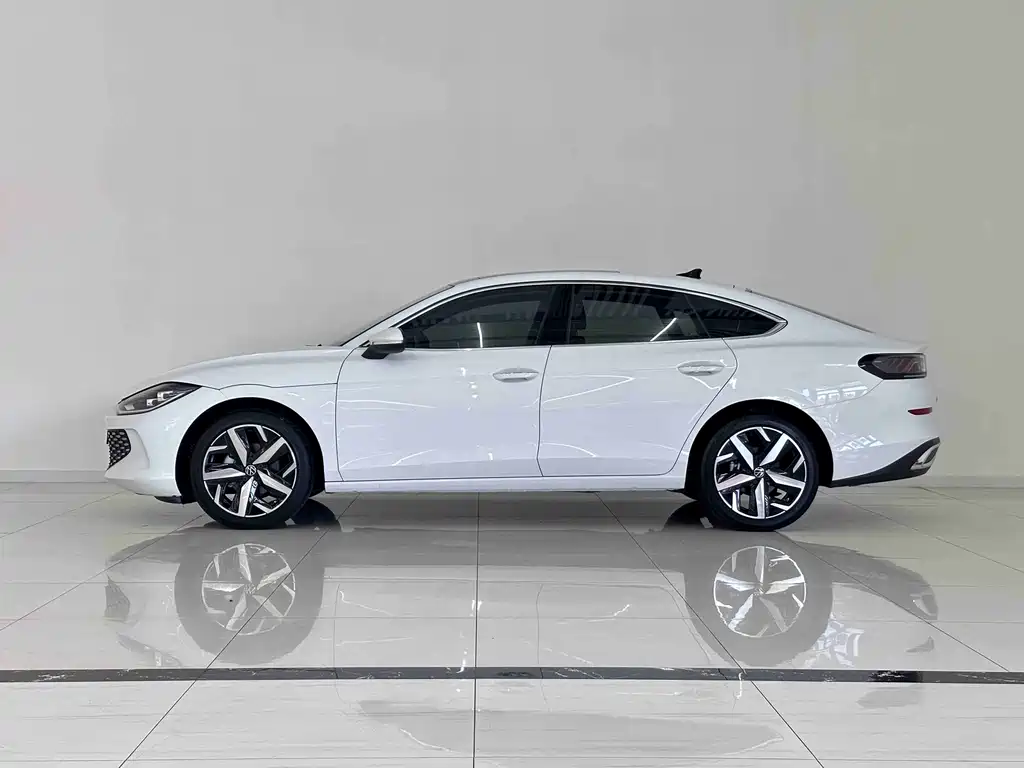 Lamando Lamando L 280 TSI DSG Spicy Cool