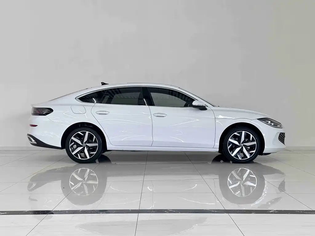 Lamando Lamando L 280 TSI DSG Spicy Cool