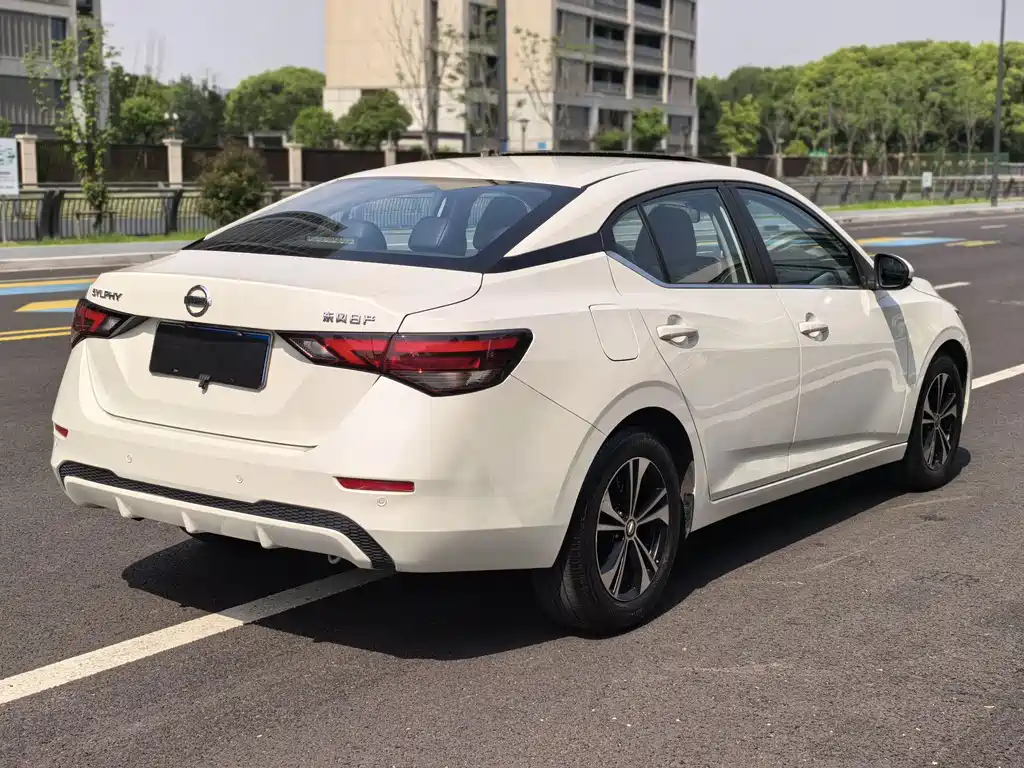 Sylphy 1.6 L XL CVT Joy