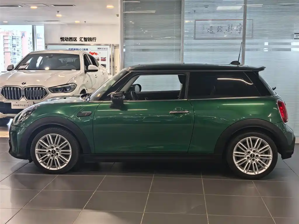 MINI 2.0 T COOPER S Classic
