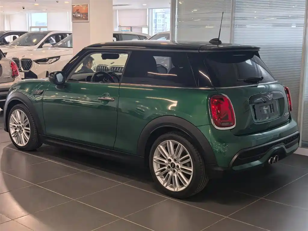 MINI 2.0 T COOPER S Classic