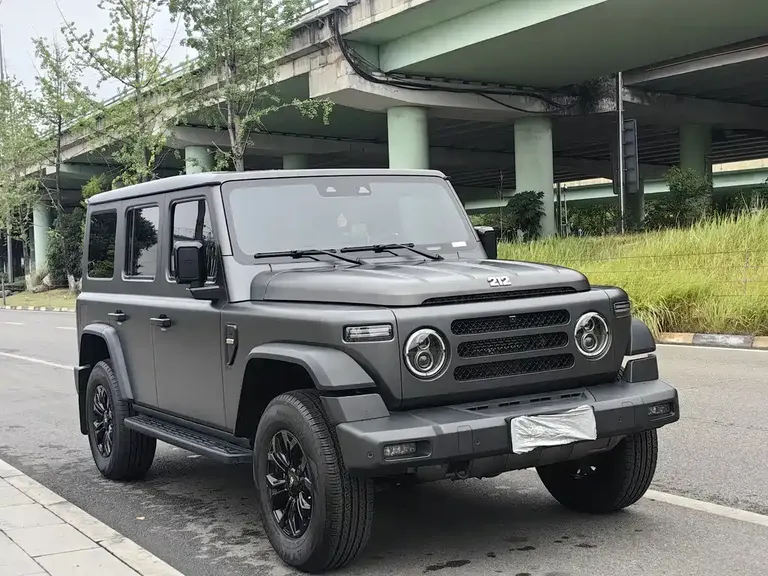 212 T01 2.0 T Explorer