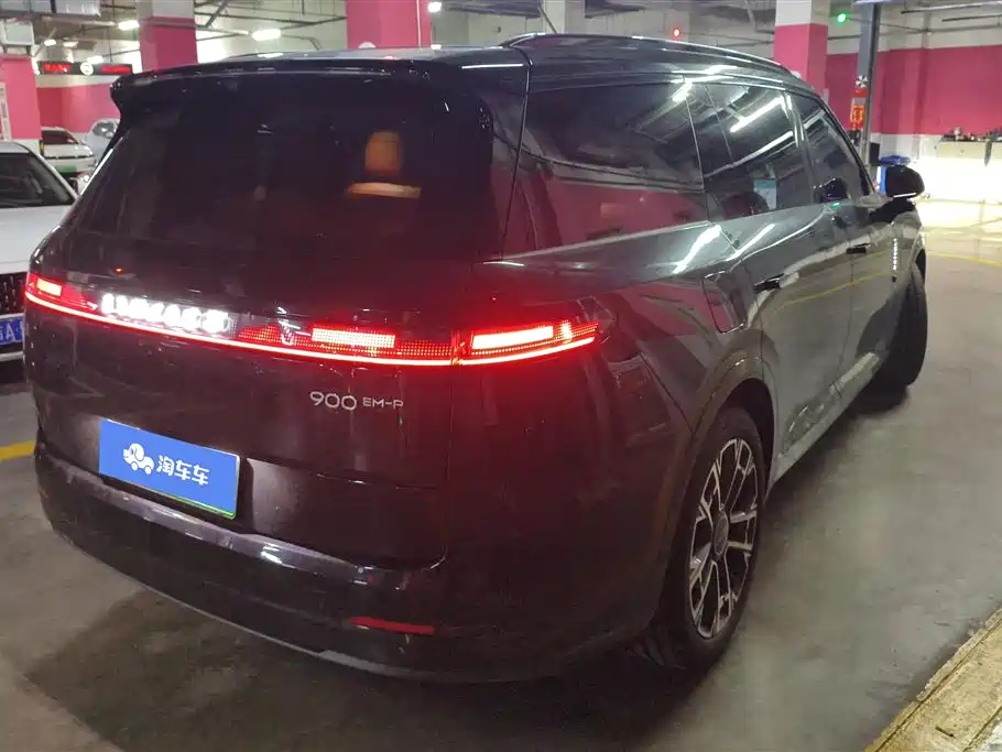 Lynk & Co 900 领克900 2025款 1.5 T Ultra 6座