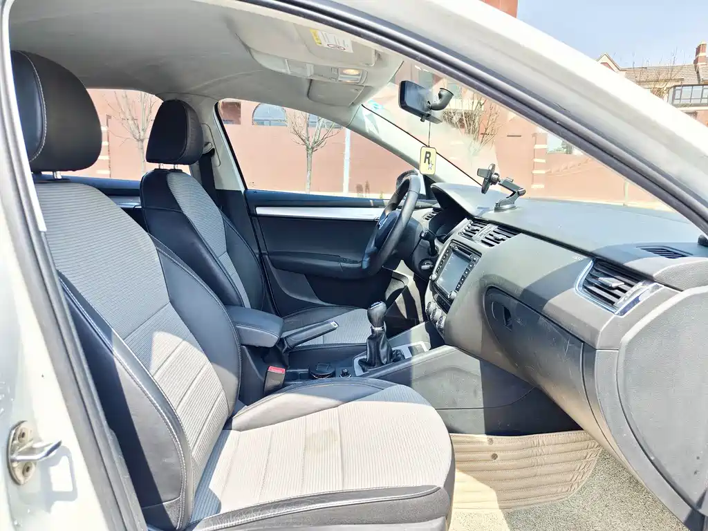 Octavia 明锐 2016款 1.6 L 手动创行版