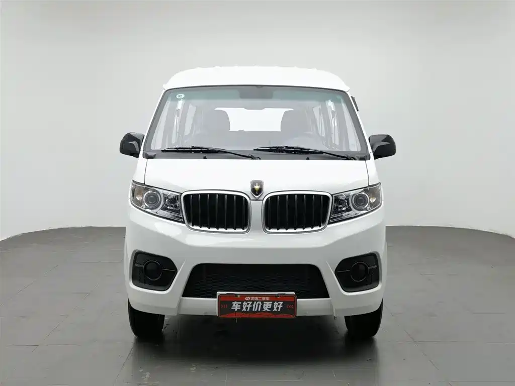 Xiaohaishi X30 1.5 L Super Enjoyment Bus 5 6 7-seat AC SWC15 M