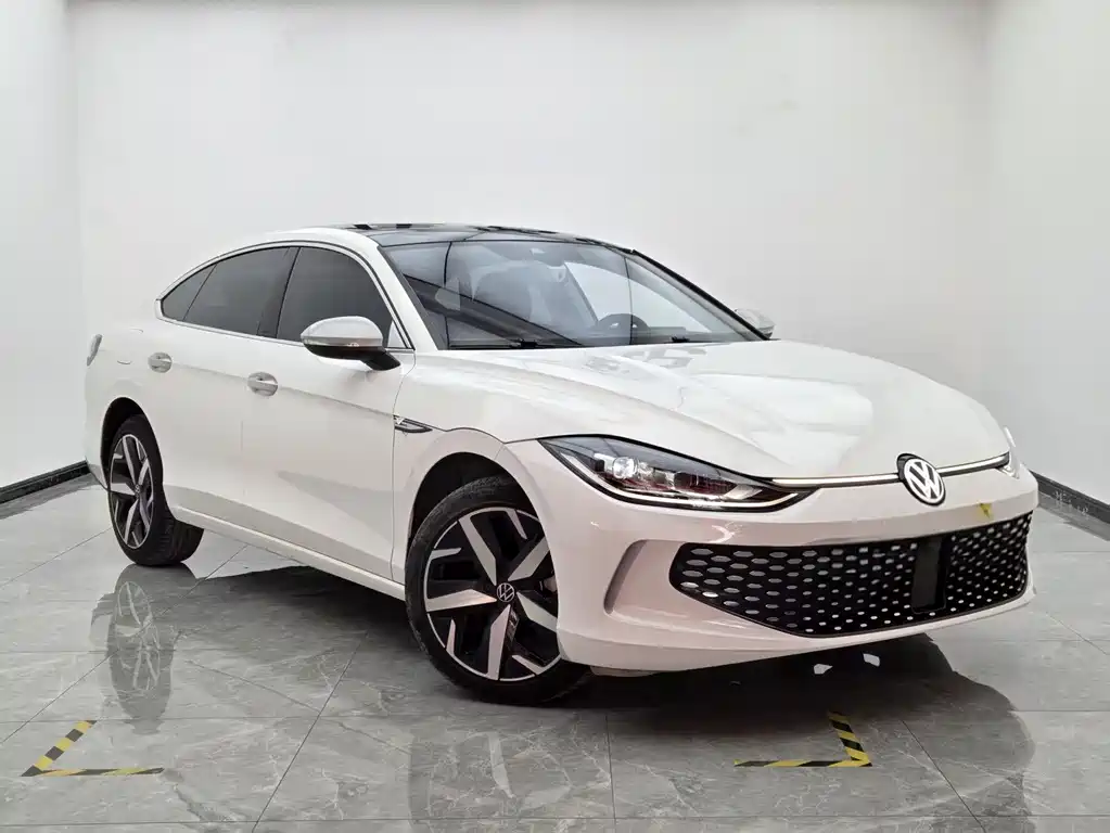 Lamando Lamando L 280 TSI DSG Spicy Cool