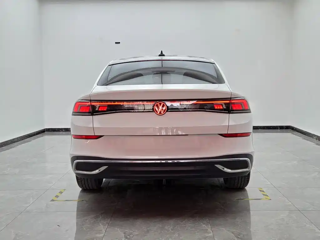 Lamando Lamando L 280 TSI DSG Spicy Cool