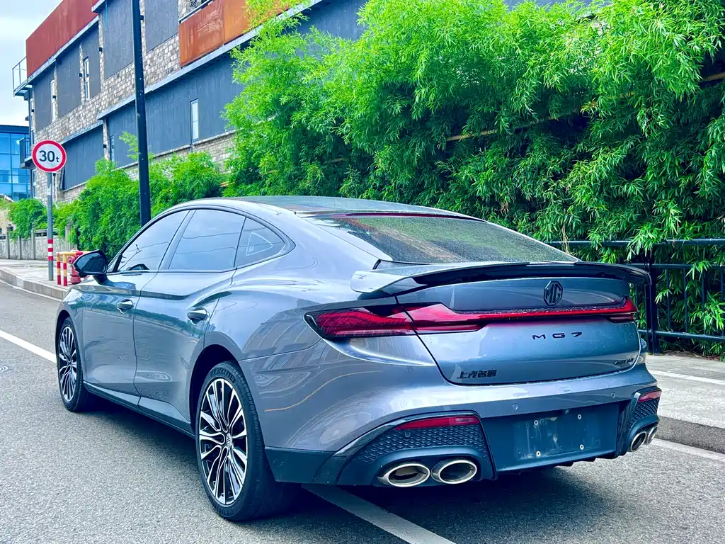 MG7 2.0 T Auto Beauty Hunter Luxury Enjoyment