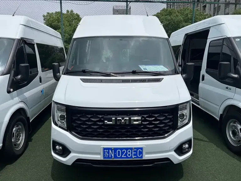 JMC Fushun 江铃福顺 2022款 2.0 T 手动多功能乘用车中轴高顶6-7座