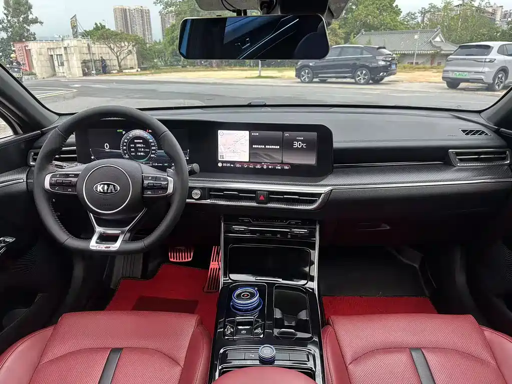 Kia K5 起亚K5 2020款 380 T GT-Line 尊贵版