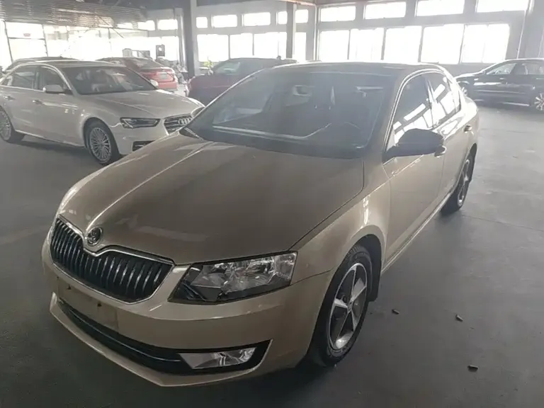 Skoda Octavia 1.6 L Auto Smart Travel