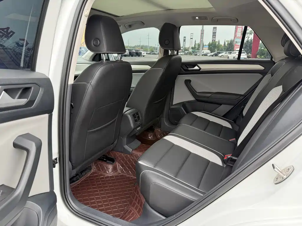 T-ROC 280 TSI DSG 2 WD Time