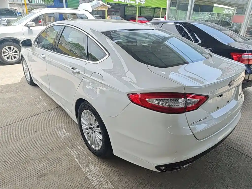 Mondeo 2.0 L GTDi200 Fashion