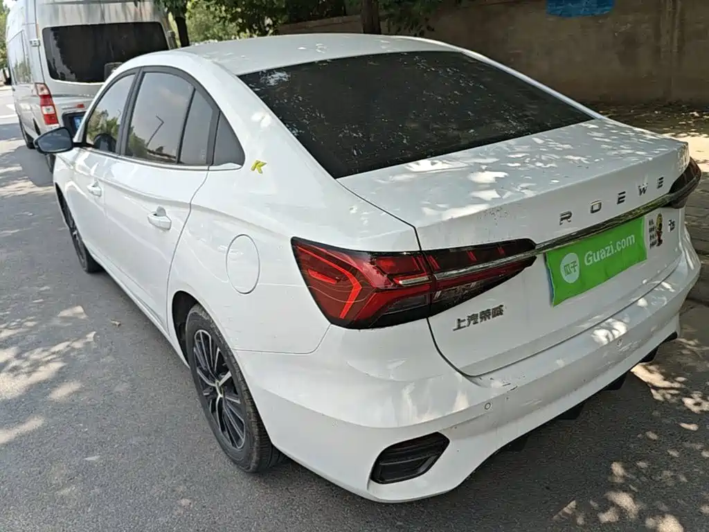 Roewe i5 1.5 L CVT Diamond