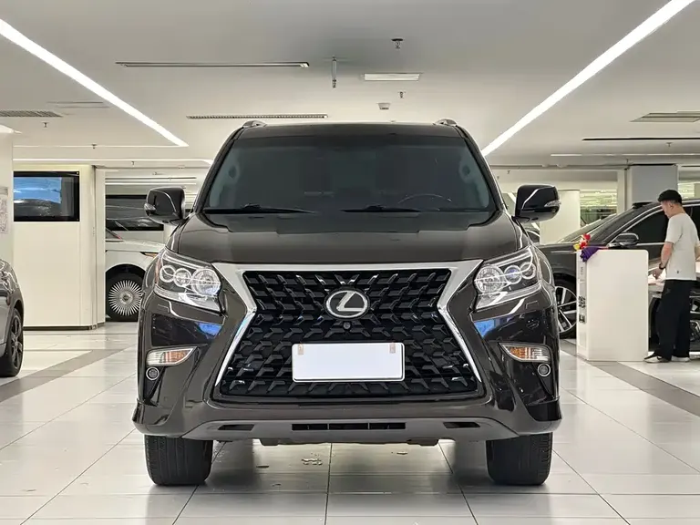 Lexus GX 400 Distinguished