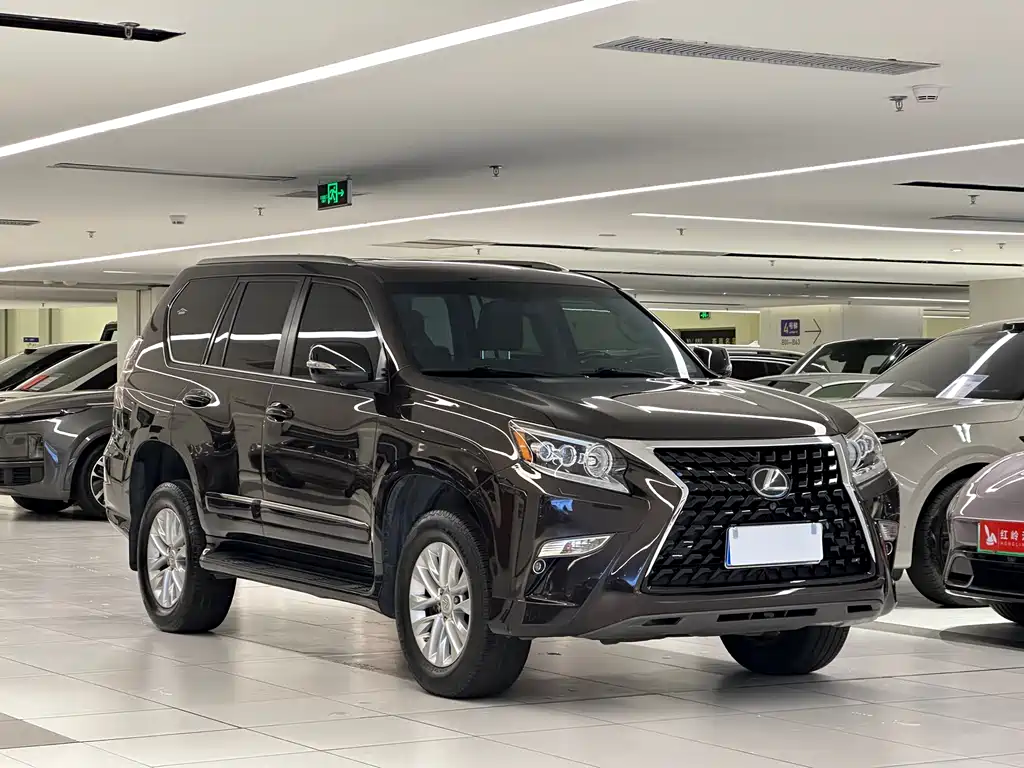 Lexus GX 400 Distinguished