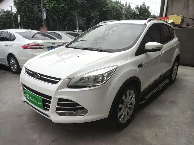 Ford Kuga 1.5 L GTDi 2 WD Style
