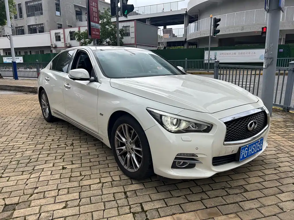 Infiniti Q50 L 2.0 T Progressive