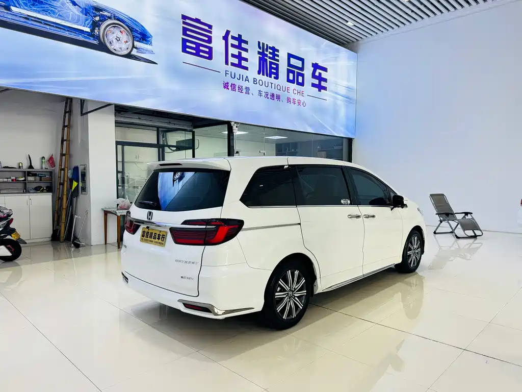 Odyssey 2.0 L e:HEV Sharp· Joy