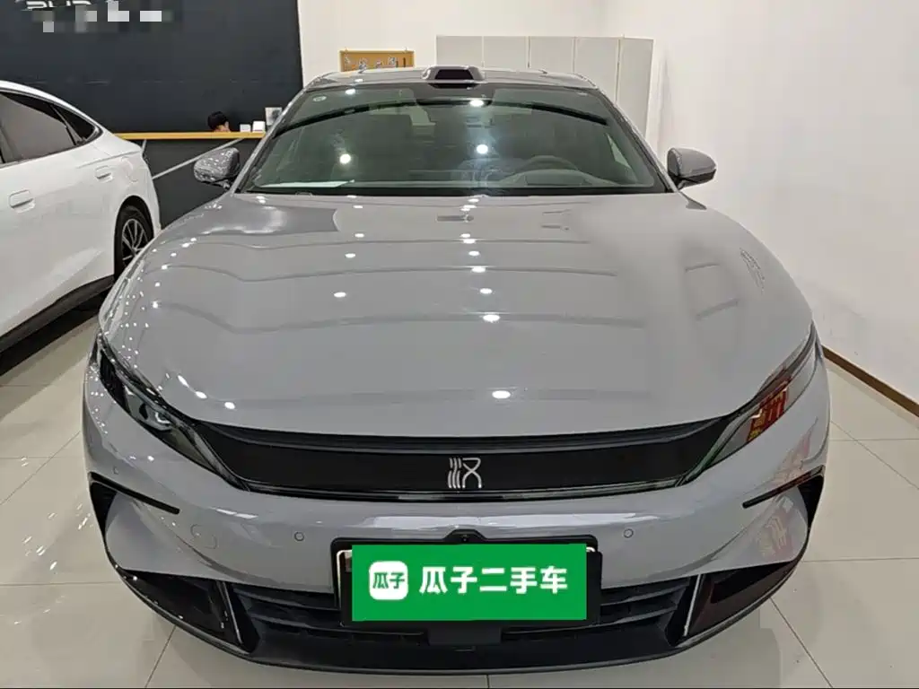 Han DM-i Smart Drive 125 KM Honored