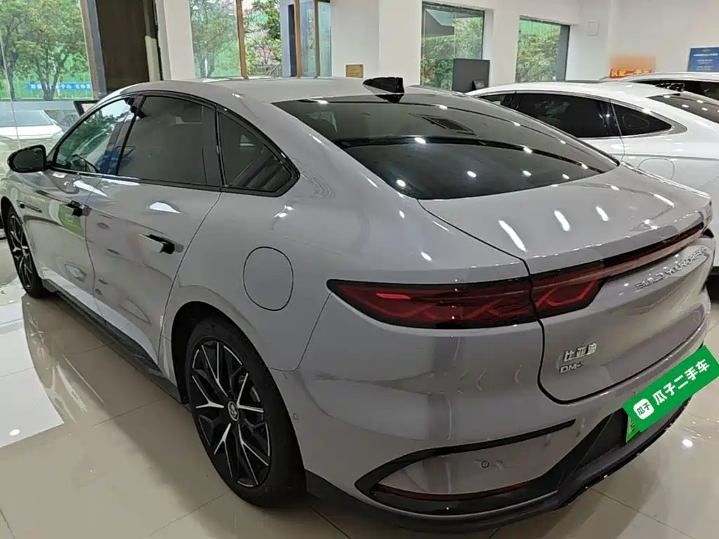 Han DM-i Smart Drive 125 KM Honored