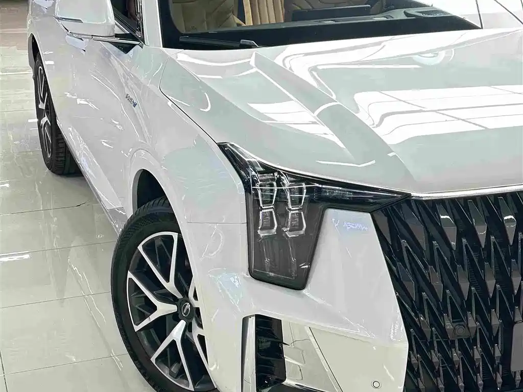 Trumpchi ES9 PHEV 143 km Max