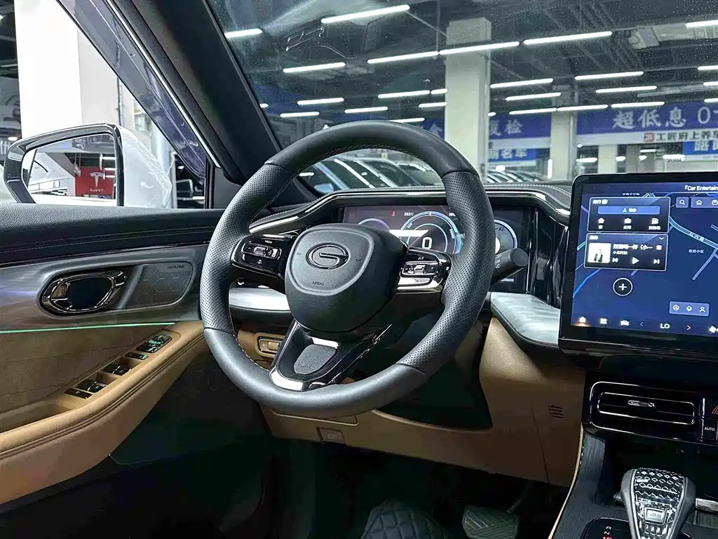 Trumpchi ES9 PHEV 143 km Max
