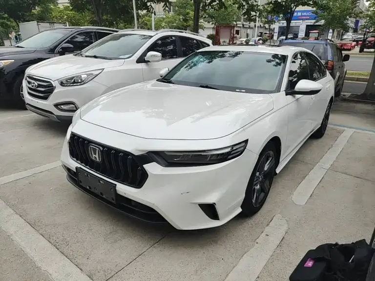 Honda Inspire 260 TURBO Refined