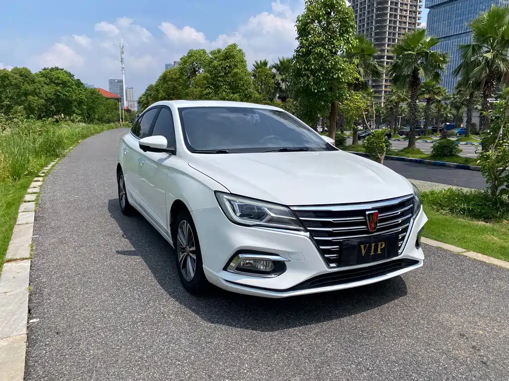 Roewe i5 1.5 L Auto 4 G Connected Bright Grand