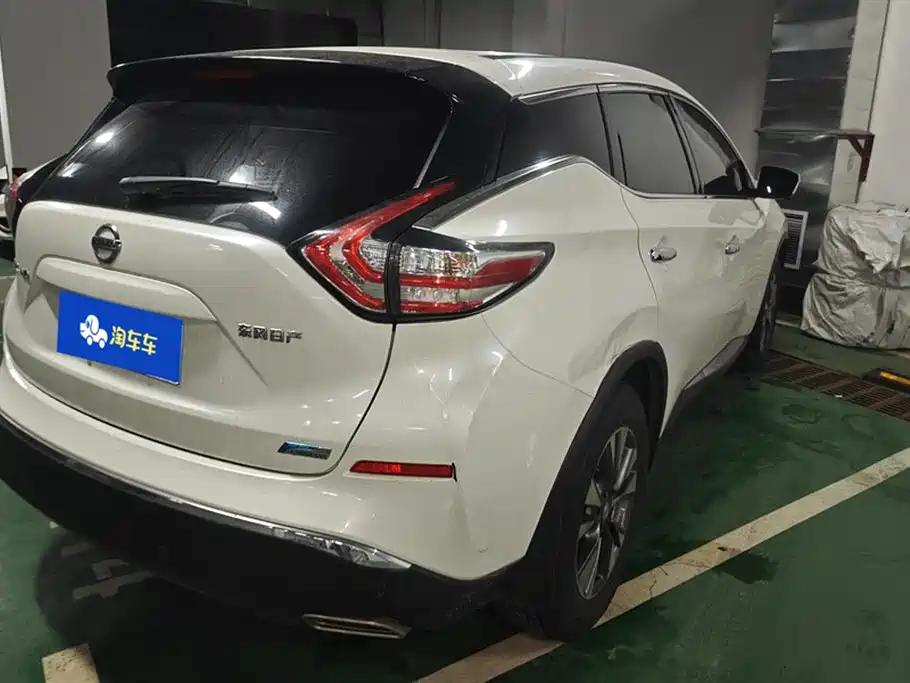 Murano 楼兰 2015款 2.5 L XV RES 两驱豪华版