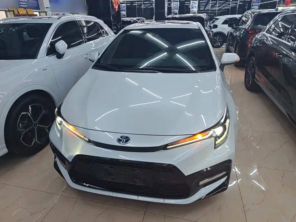 Levin Dual Engine 1.8 H E-CVT Sport