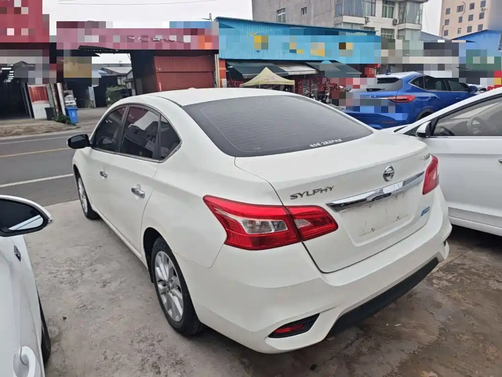 Sylphy 1.6 XV CVT Connected Premium CN-VI
