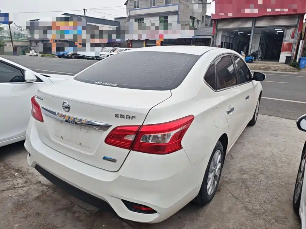 Sylphy 1.6 XV CVT Connected Premium CN-VI