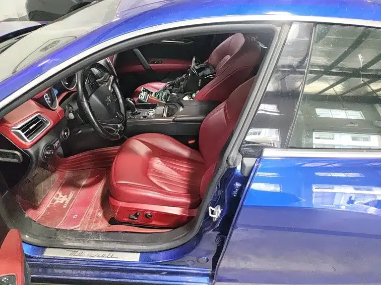 Maserati Ghibli 3.0 T Standard