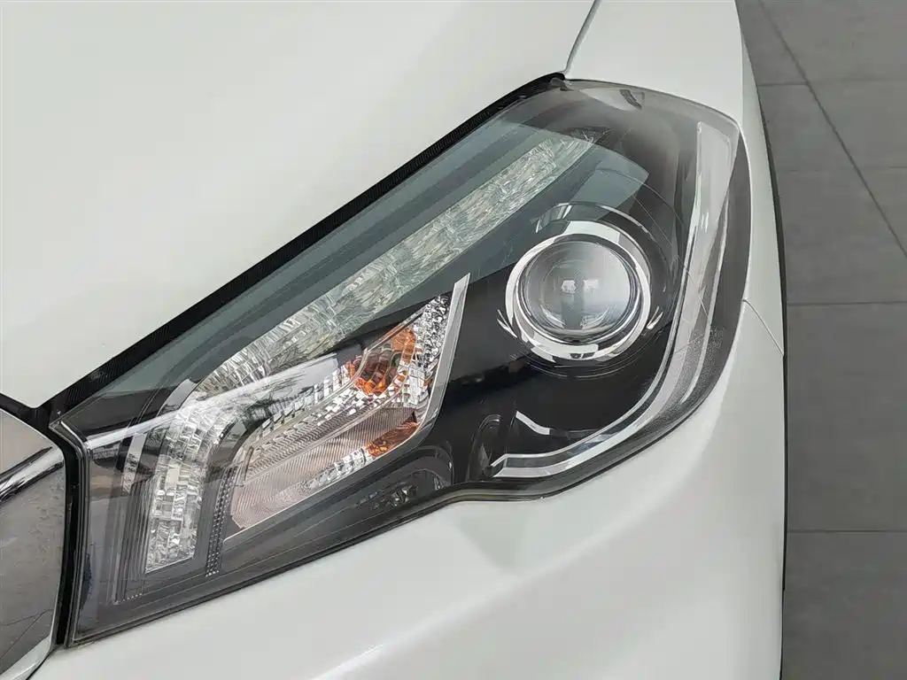 SX4 S-Cross 骁途 2017款 1.6 L CVT两驱都市进取型