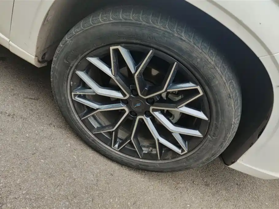 Changan Oshan Z6 NEV Smart Electric iDD 150 KM Flagship PLUS