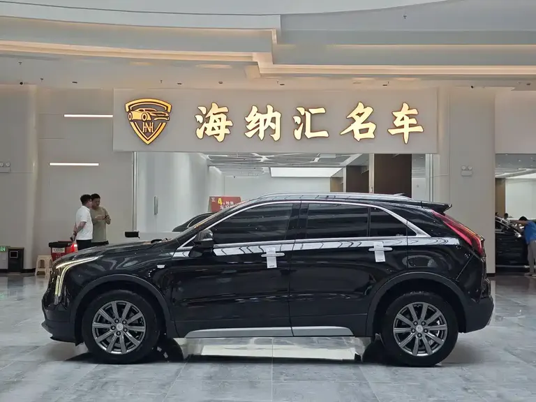 Cadillac XT4 28 T 2 WD Luxury