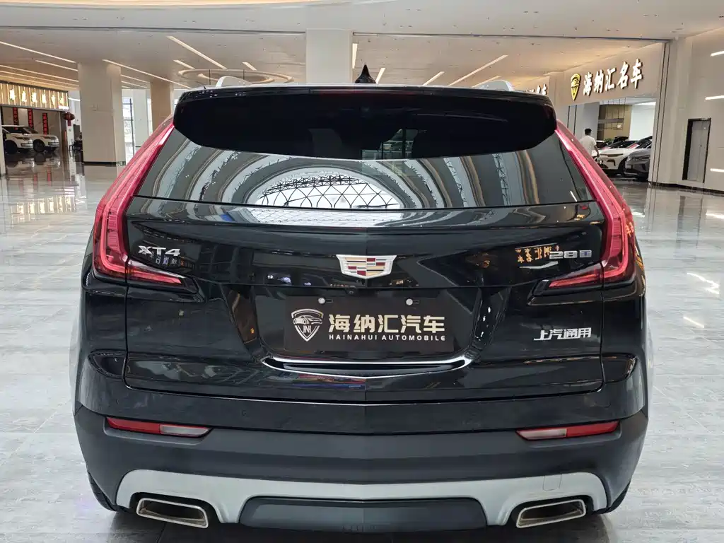 Cadillac XT4 28 T 2 WD Luxury