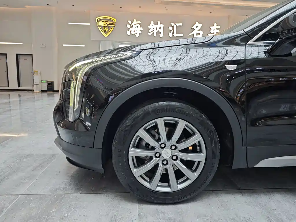 Cadillac XT4 28 T 2 WD Luxury