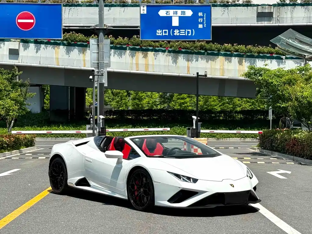 Huracán Huracán EVO RWD Spyder