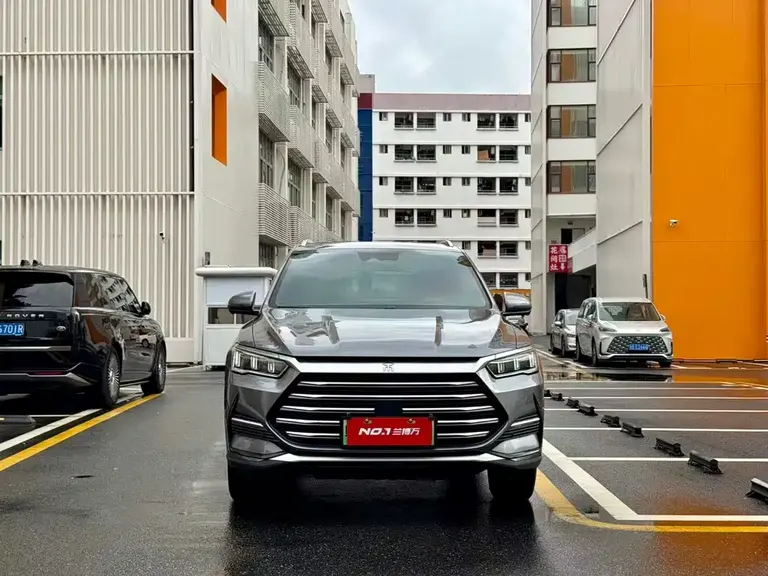 BYD Song Pro NEV DM-i 51 km Honored