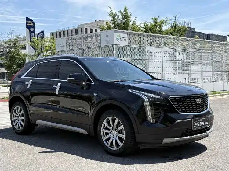 Cadillac XT4 28 T 2 WD Luxury