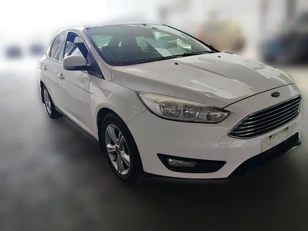 Focus Sedan 1.6 L Manual Comfort