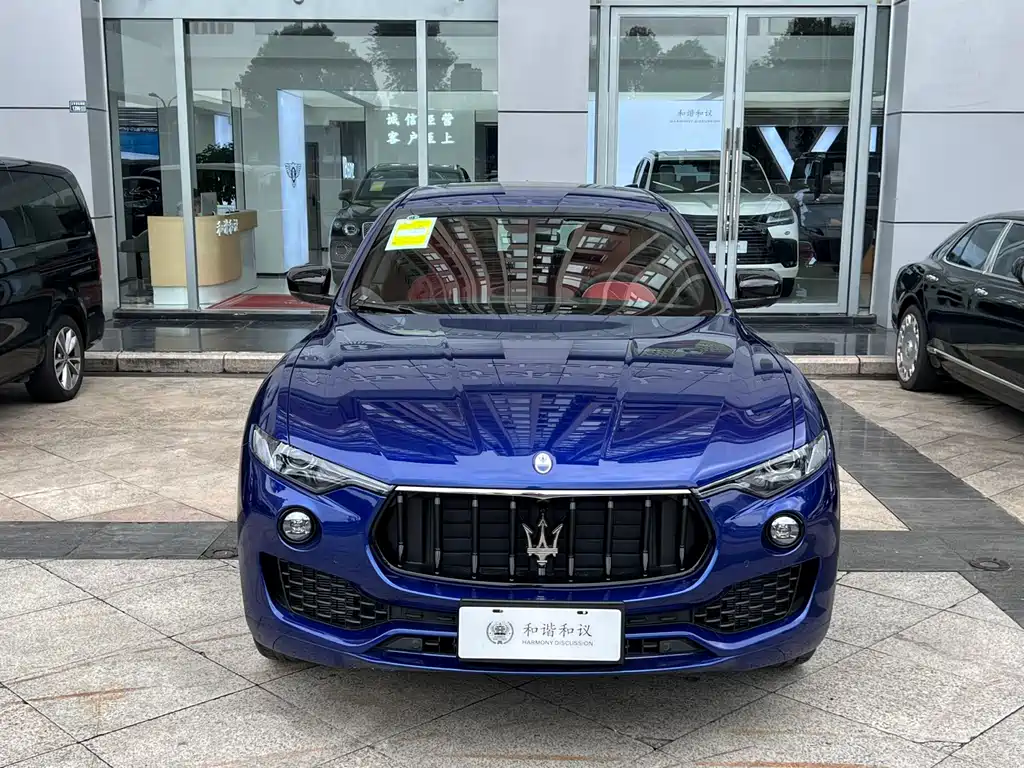 Levante 2.0 T GT