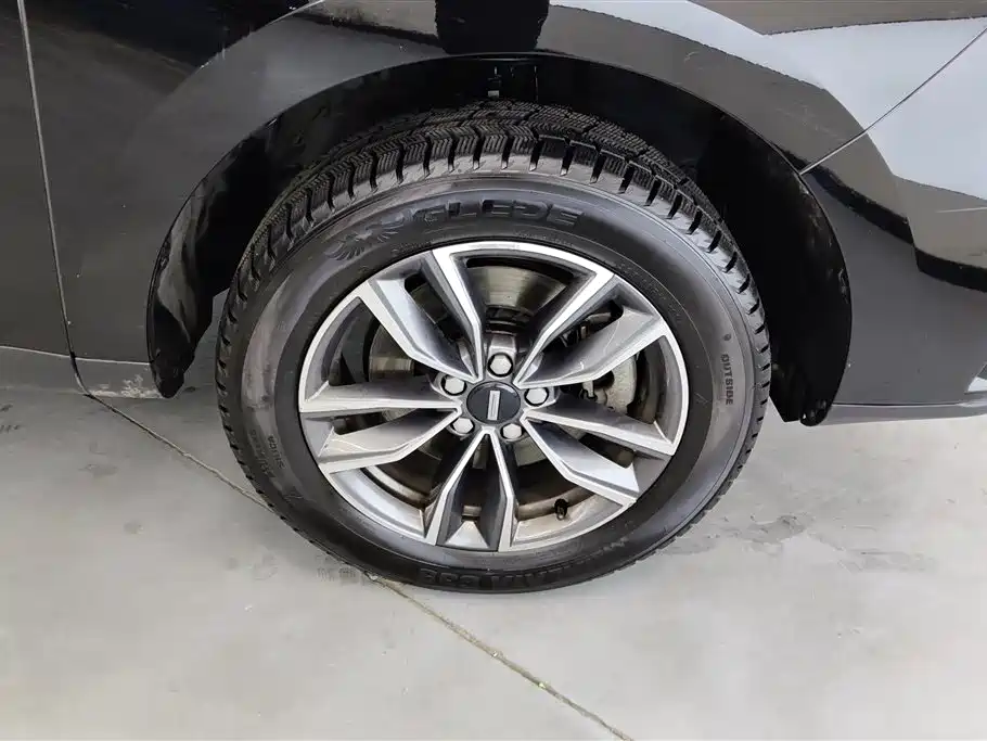 WEY VV5 1.5 T 2 WD Smart Pioneer