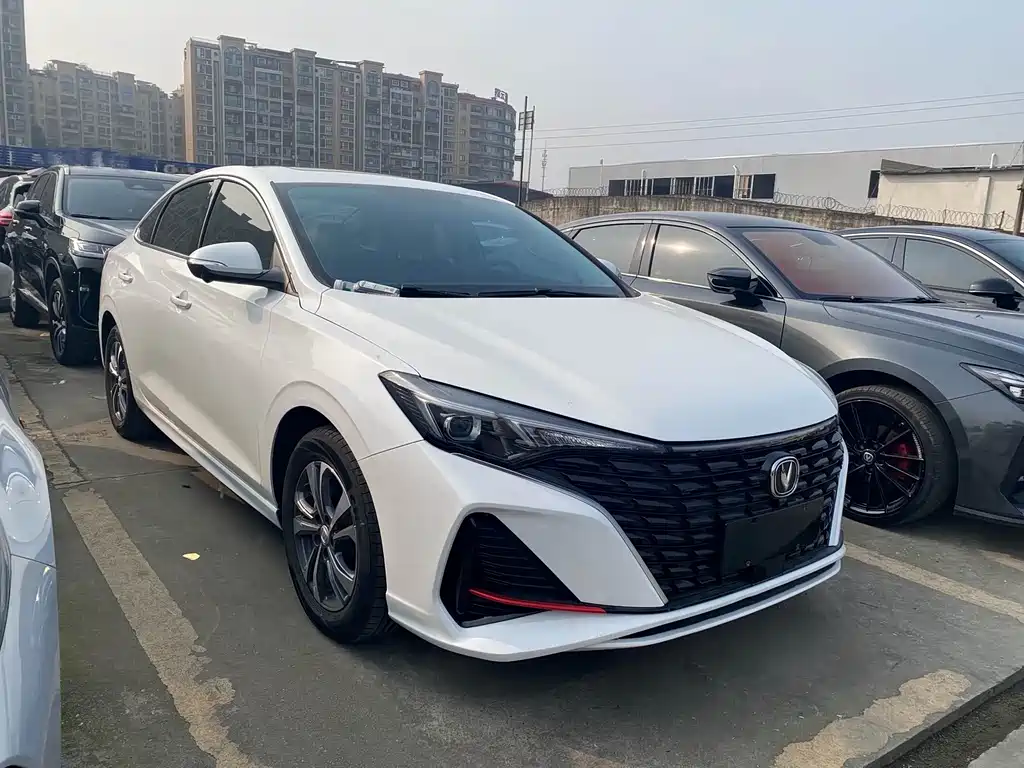 Eado Smooth Enjoyment PLUS Blue Whale NE 1.4 T GDI DCT Distinguished
