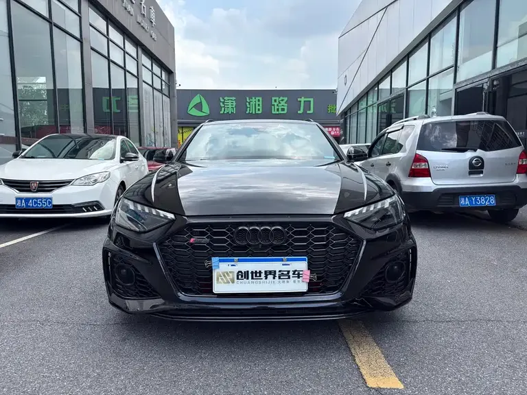 Audi RS 4 奥迪RS 4 2024款 RS4 Avant 致臻版